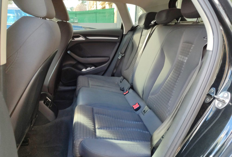 Audi A3 SPORTBACK 1.6 / 110 ch  Tdi / S-line