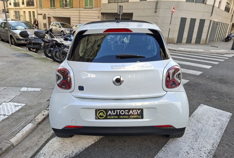 SMART FORFOUR 82 CH PRIME 15500 kms TOIT OUVRANT