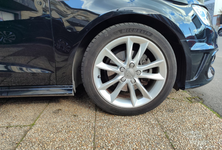 Audi A3 SPORTBACK 1.6 / 110 ch  Tdi / S-line