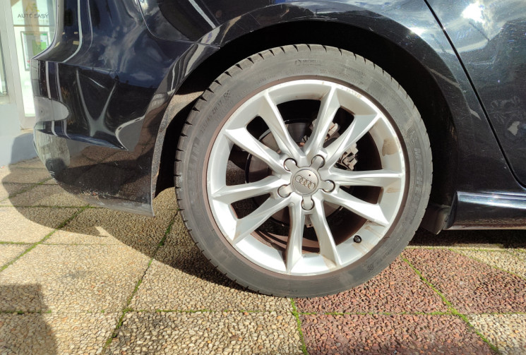 Audi A3 SPORTBACK 1.6 / 110 ch  Tdi / S-line