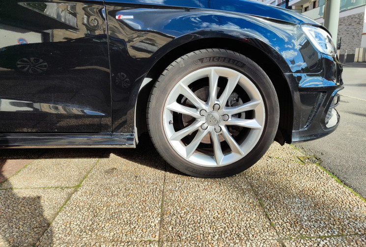 Audi A3 SPORTBACK 1.6 / 110 ch  Tdi / S-line