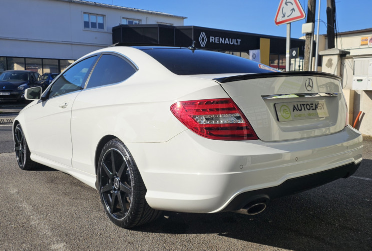 Mercedes Classe C 180 coupé 1.6i TURBO 156 cv pack AMG PLUS  Toit Panoramique 