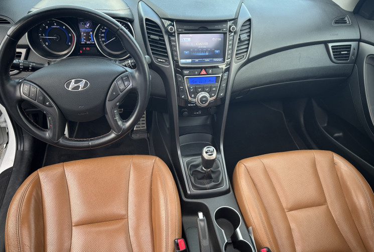 Hyundai i30 COUPE 1.6 CRDi 128 PREMIUM 