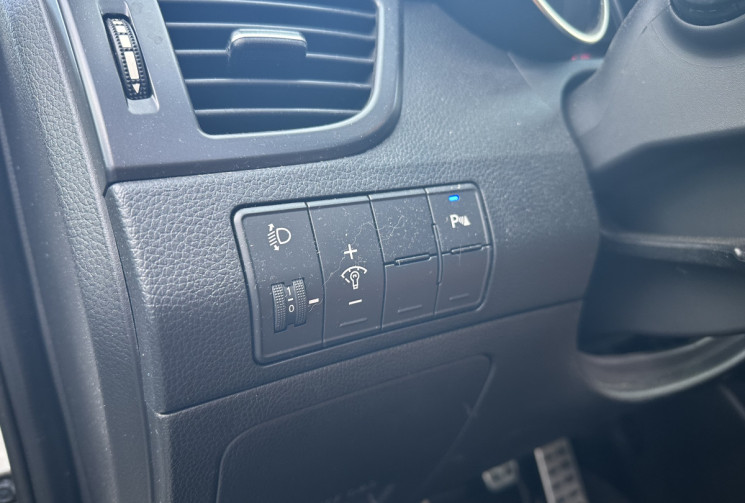 Hyundai i30 COUPE 1.6 CRDi 128 PREMIUM 