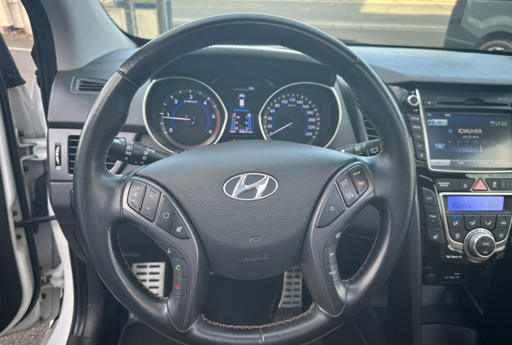 Hyundai i30 COUPE 1.6 CRDi 128 PREMIUM 