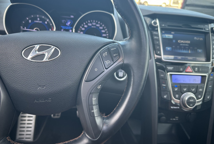 Hyundai i30 COUPE 1.6 CRDi 128 PREMIUM 