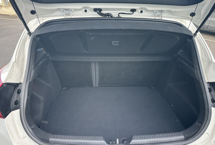 Hyundai i30 COUPE 1.6 CRDi 128 PREMIUM 