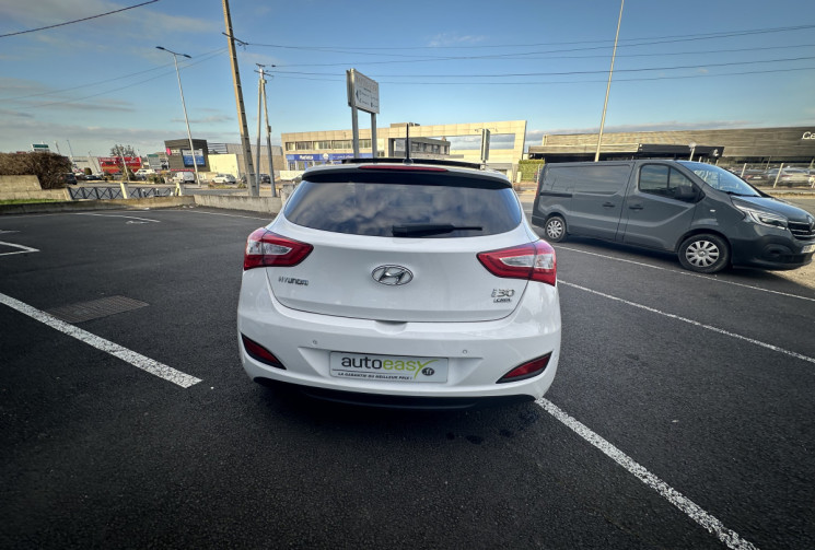 Hyundai i30 COUPE 1.6 CRDi 128 PREMIUM 