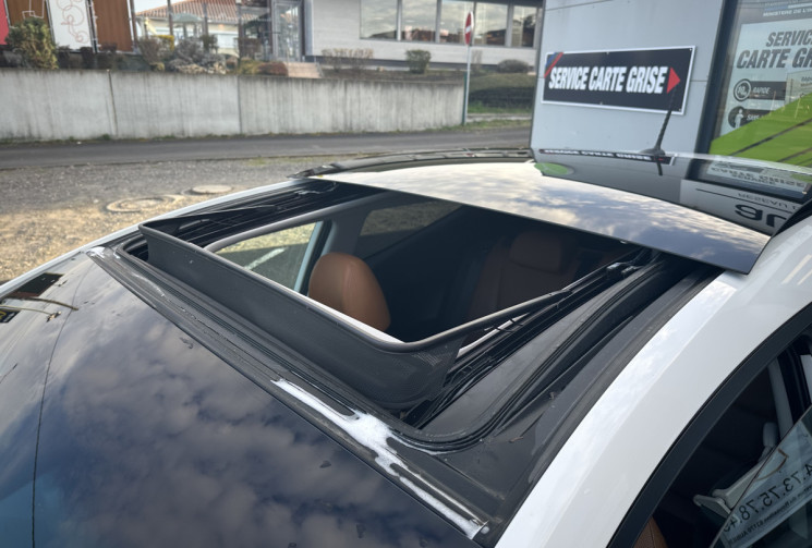 Hyundai i30 COUPE 1.6 CRDi 128 PREMIUM 