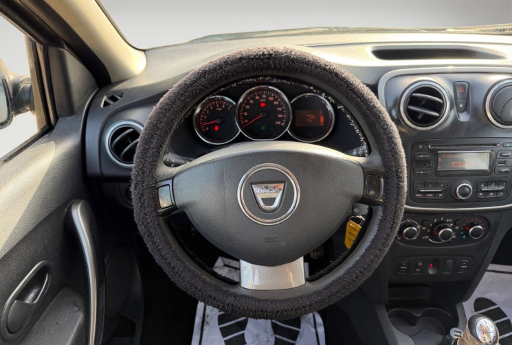 Dacia Sandero  1.5 dCi 90 eco2 LAUREATE - ENTRETIEN A JOUR