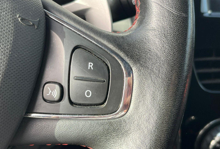 Renault Clio 4 RS 1.6 T 200ch EDC