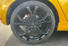 Renault Clio 4 RS 1.6 T 200ch EDC