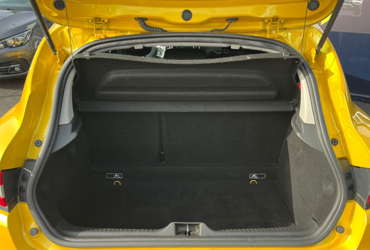 Renault Clio 4 RS 1.6 T 200ch EDC