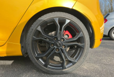 Renault Clio 4 RS 1.6 T 200ch EDC