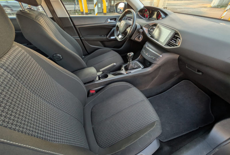 Peugeot 308 SW II 1.5 HDi 130 ACTIVE BUSINESS / HISTORIQUE D'ENTRETIEN COMPLET / GARANTIE 12 MOIS