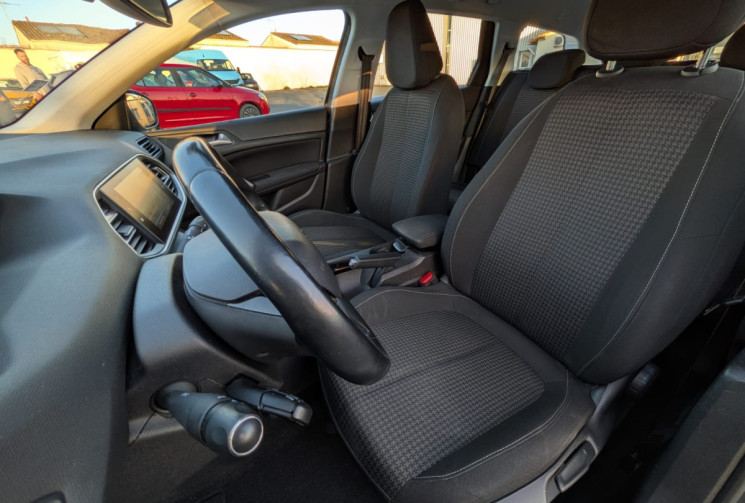 Peugeot 308 SW II 1.5 HDi 130 ACTIVE BUSINESS / HISTORIQUE D'ENTRETIEN COMPLET / GARANTIE 12 MOIS