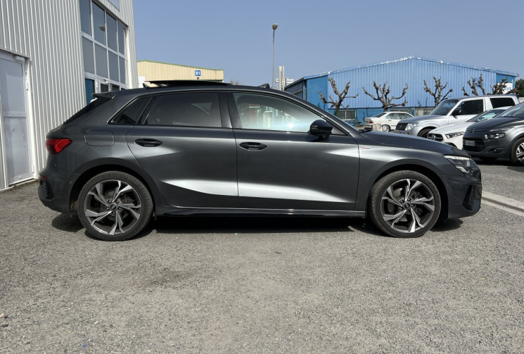 Audi A3 Sportback 2.0 TDI 150cv  S Line * Toit Ouvrant * Carplay * Sièges Sport * Caméra * 35