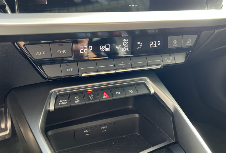 Audi A3 Sportback 2.0 TDI 150cv  S Line * Toit Ouvrant * Carplay * Sièges Sport * Caméra * 35