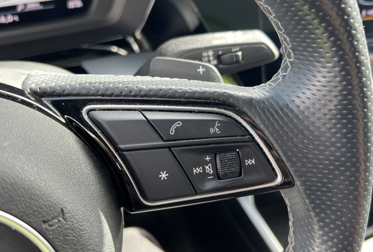 Audi A3 Sportback 2.0 TDI 150cv  S Line * Toit Ouvrant * Carplay * Sièges Sport * Caméra * 35