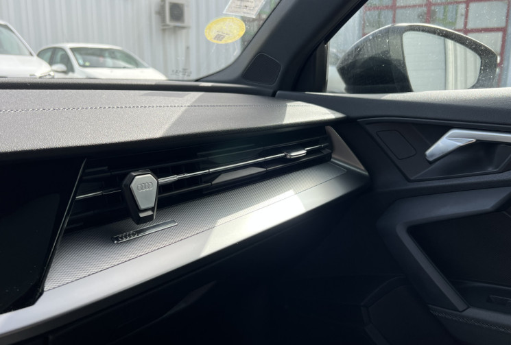Audi A3 Sportback 2.0 TDI 150cv  S Line * Toit Ouvrant * Carplay * Sièges Sport * Caméra * 35