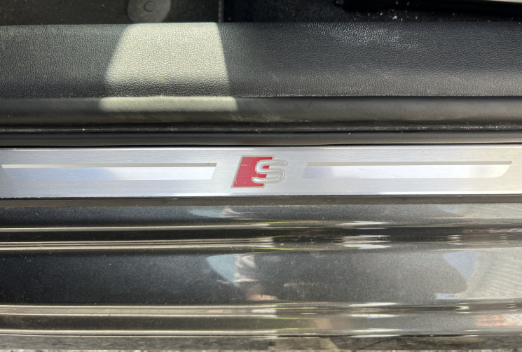 Audi A3 Sportback 2.0 TDI 150cv  S Line * Toit Ouvrant * Carplay * Sièges Sport * Caméra * 35