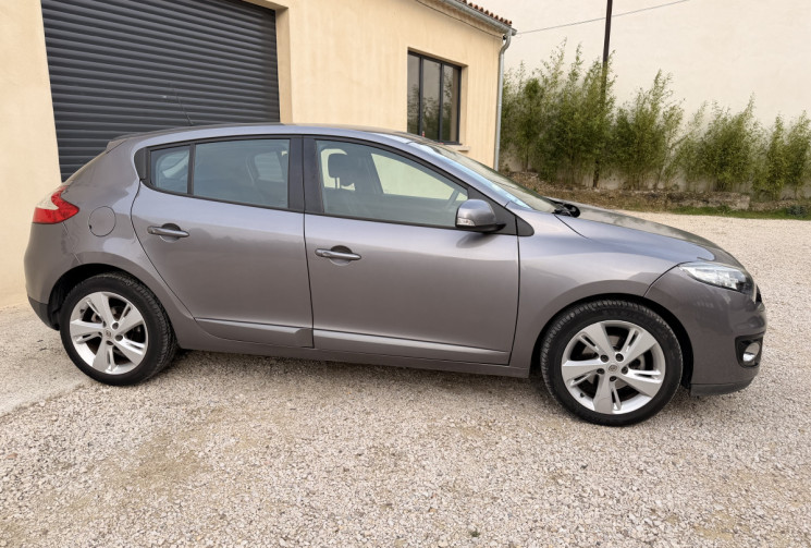 Renault Megane III (B95) 1.6 dCi 130ch energy FAP Dynamique eco² + GPS