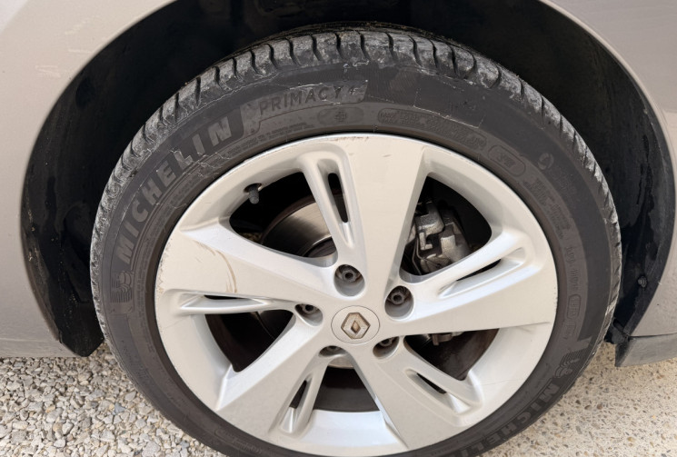 Renault Megane III (B95) 1.6 dCi 130ch energy FAP Dynamique eco² + GPS