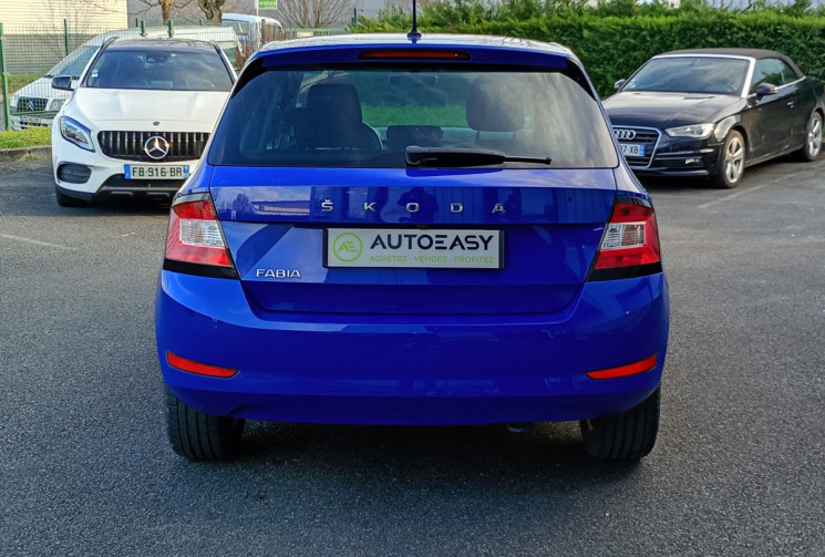 Skoda Fabia 1.0 MPI 60 Drive 125 Ans *Apple CayPlay *Camera de Recul