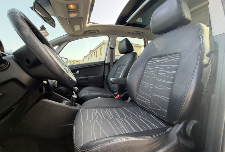 Kia VENGA 1.6 CRDI / 115 CH / PREMIUM 