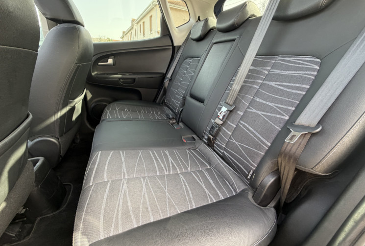 Kia VENGA 1.6 CRDI / 115 CH / PREMIUM 