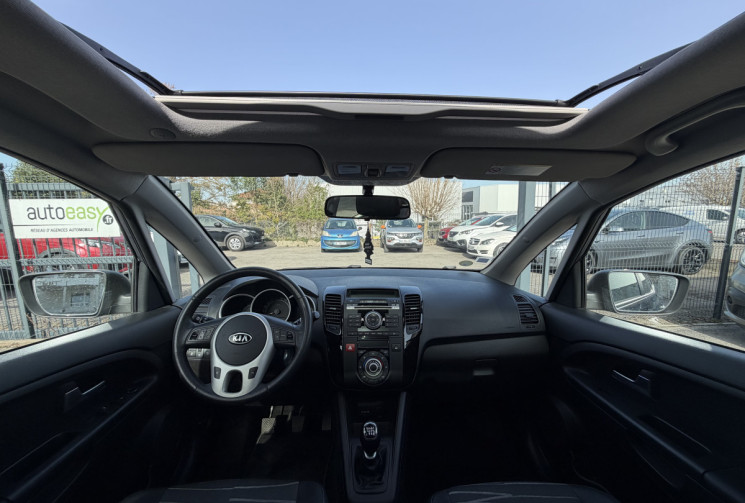 Kia VENGA 1.6 CRDI / 115 CH / PREMIUM 