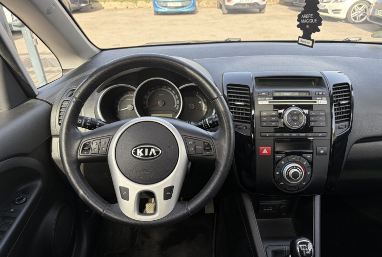 Kia VENGA 1.6 CRDI / 115 CH / PREMIUM 