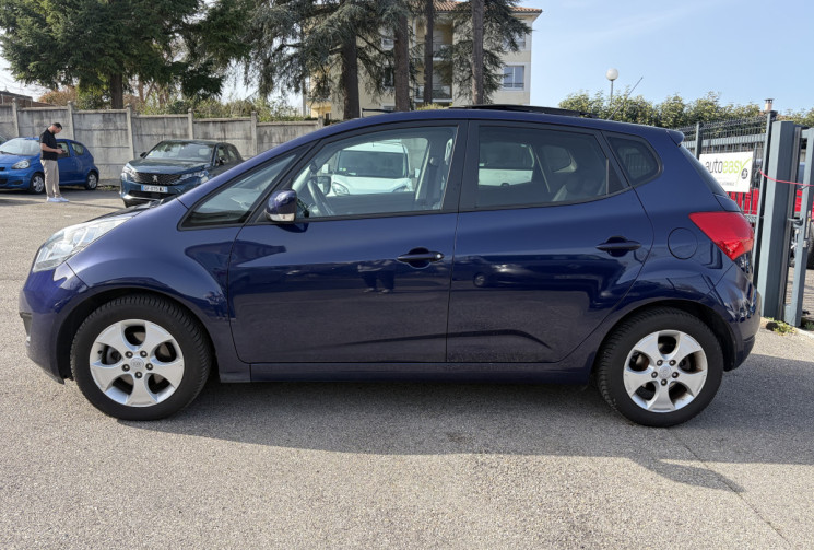 Kia VENGA 1.6 CRDI / 115 CH / PREMIUM 