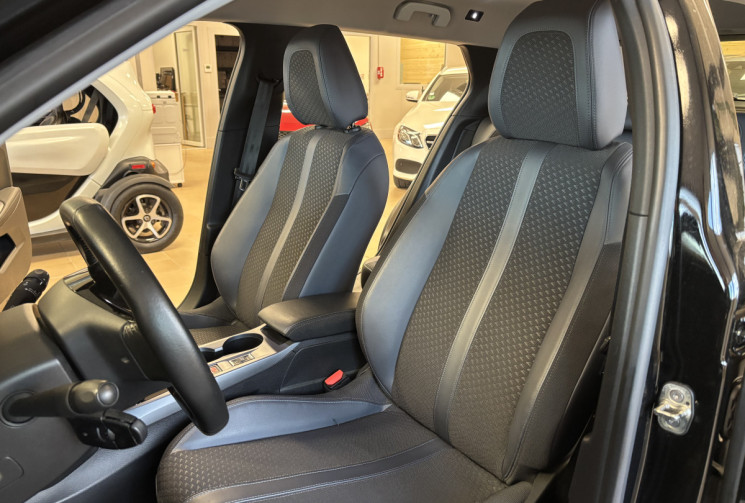 Peugeot 2008 E-2008 50KWH 136 ALLURE / ENTRETIEN PEUGEOT / SOH 87 %