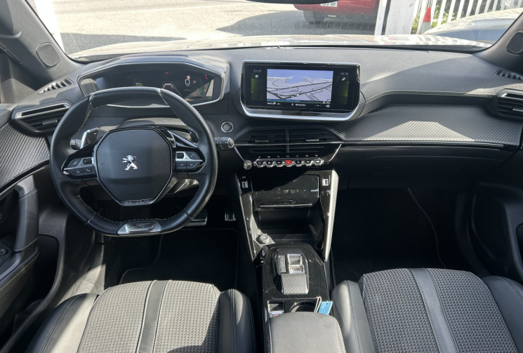 Peugeot 2008 1.5 BLUEHDI 130 Ch GT EAT8 * 1 ER MAIN * ECLAIRAGE D'AMBIANCE * CARPLAY