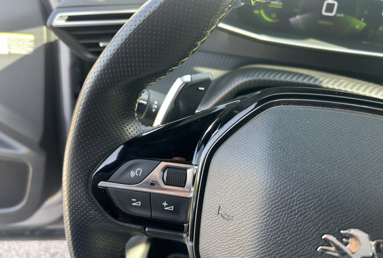 Peugeot 2008 1.5 BLUEHDI 130 Ch GT EAT8 * 1 ER MAIN * ECLAIRAGE D'AMBIANCE * CARPLAY