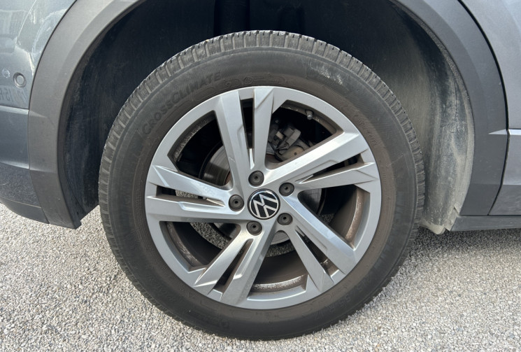 Volkswagen T-Roc (2) 2.0 TDI 150 Ch R-LINE * CAMERA * CARPLAY * FULL LED