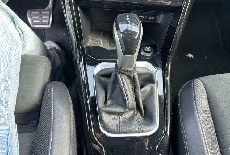 Volkswagen T-Roc (2) 2.0 TDI 150 Ch R-LINE * CAMERA * CARPLAY * FULL LED