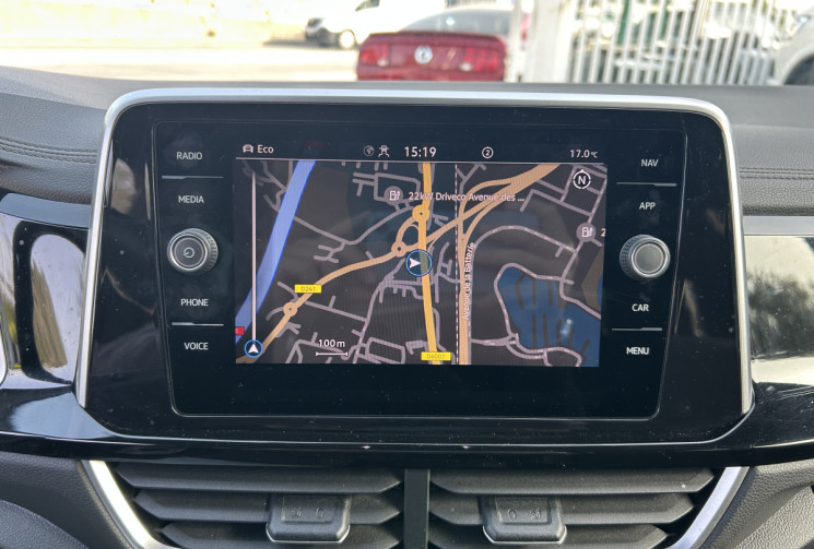 Volkswagen T-Roc (2) 2.0 TDI 150 Ch R-LINE * CAMERA * CARPLAY * FULL LED