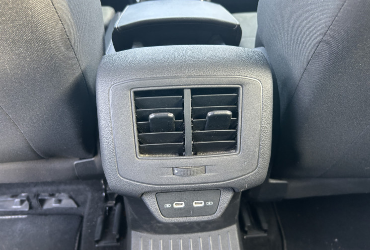 Volkswagen T-Roc (2) 2.0 TDI 150 Ch R-LINE * CAMERA * CARPLAY * FULL LED