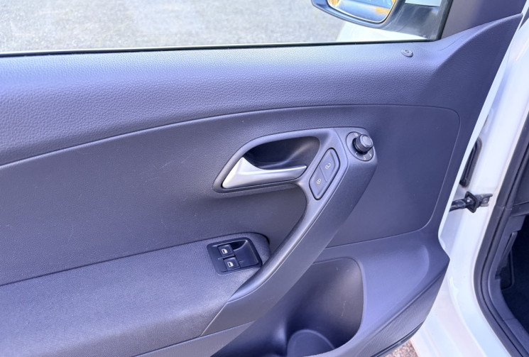 Volkswagen Polo  1.4 TDI 75ch BlueMotion Technology Trendline Business 3p