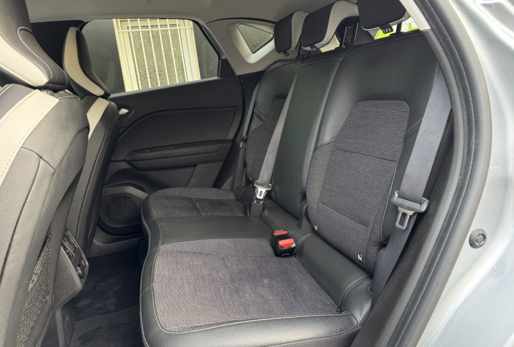 Renault Captur II E-Tech 1.6i 145 ch Hybride TECHNO / Carplay / Cockpit / Camera / Grand ecran / TVA