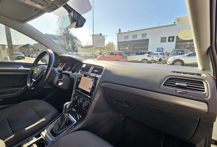 Volkswagen Golf 1.6 TDI 115 ch BlueMotion Technology FAP Confortline Business DSG7