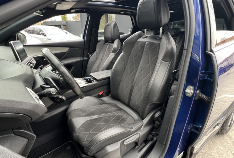 Peugeot 3008 2.0 BlueHDi 180 EAT8 GT / Toit Ouvrant / Suivi Complet / Carplay 