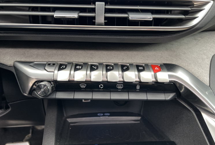 Peugeot 3008 2.0 BlueHDi 180 EAT8 GT / Toit Ouvrant / Suivi Complet / Carplay 