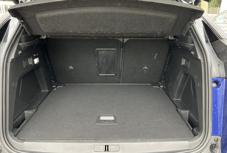 Peugeot 3008 2.0 BlueHDi 180 EAT8 GT / Toit Ouvrant / Suivi Complet / Carplay 