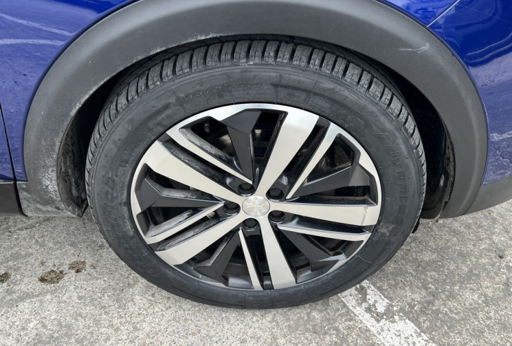 Peugeot 3008 2.0 BlueHDi 180 EAT8 GT / Toit Ouvrant / Suivi Complet / Carplay 