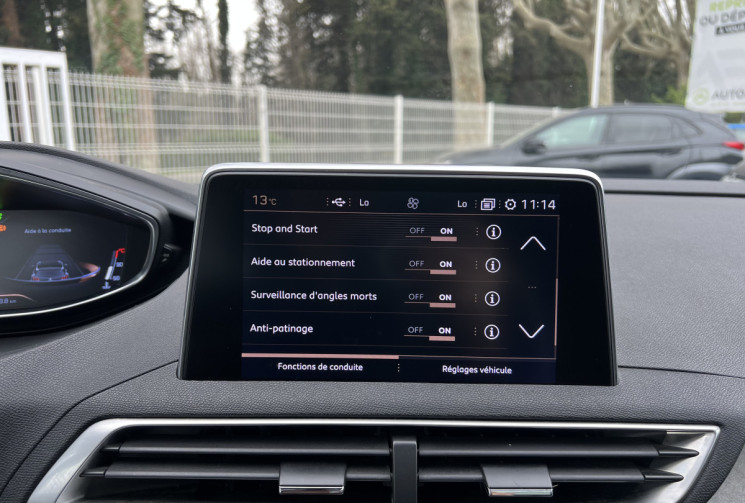 Peugeot 3008 2.0 BlueHDi 180 EAT8 GT / Toit Ouvrant / Suivi Complet / Carplay 