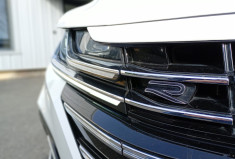 Volkswagen ARTEON  1.4 TSI eHybrid 218ch R-Line DSG6 / Attelage Électrique / Toit Ouvrant