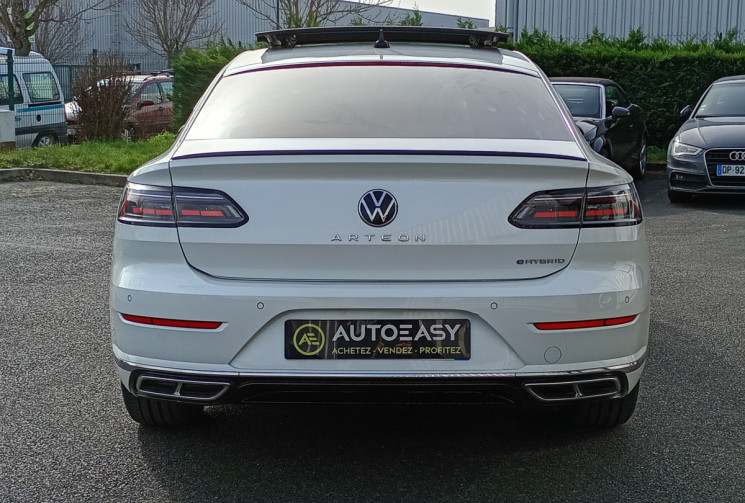 Volkswagen ARTEON  1.4 TSI eHybrid 218ch R-Line DSG6 / Attelage Électrique / Toit Ouvrant